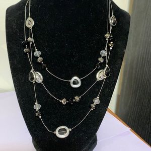 Stunning necklace jewelry 17”